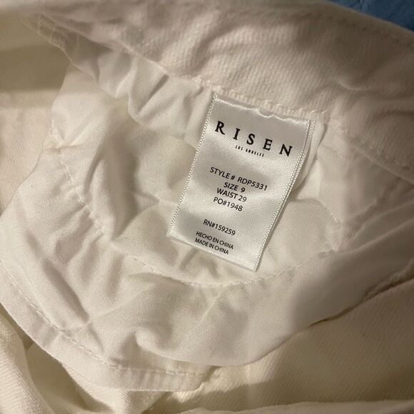Risen White Jeans size 9 - Picture 6 of 8